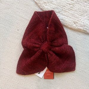 Misha & Puff Adult Wool Sledding Scarf Brick Red, OS, tags included, crochet